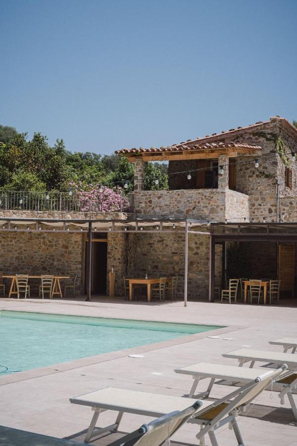 Masseria Agriturismo Torre Di Albidona 트레비사세 외부 사진