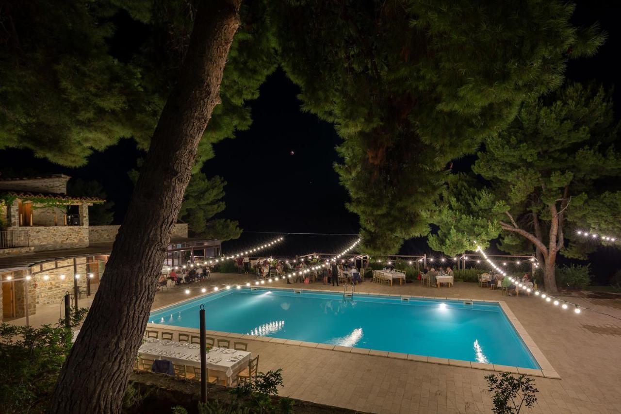 Masseria Agriturismo Torre Di Albidona 트레비사세 외부 사진
